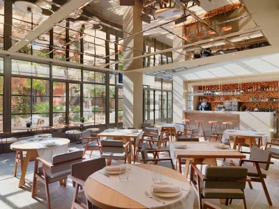 11_HMIRestaurant.jpg