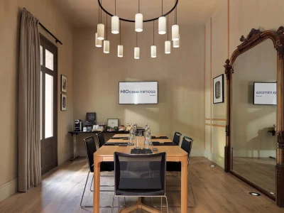 14_HMIElJardiMeetingRoom.jpg